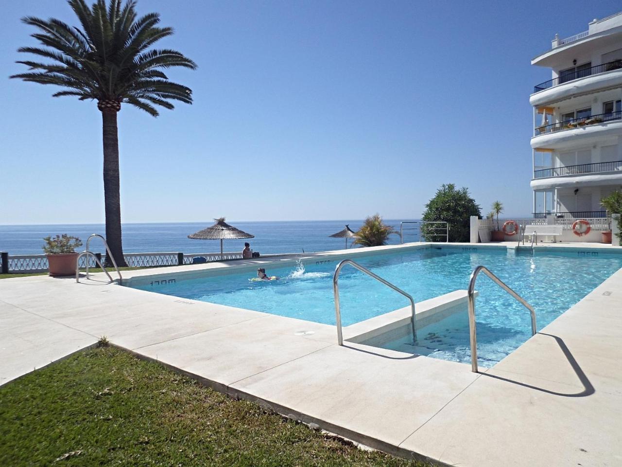 Acapulco Playa 403 Menyber Nerja Exterior photo